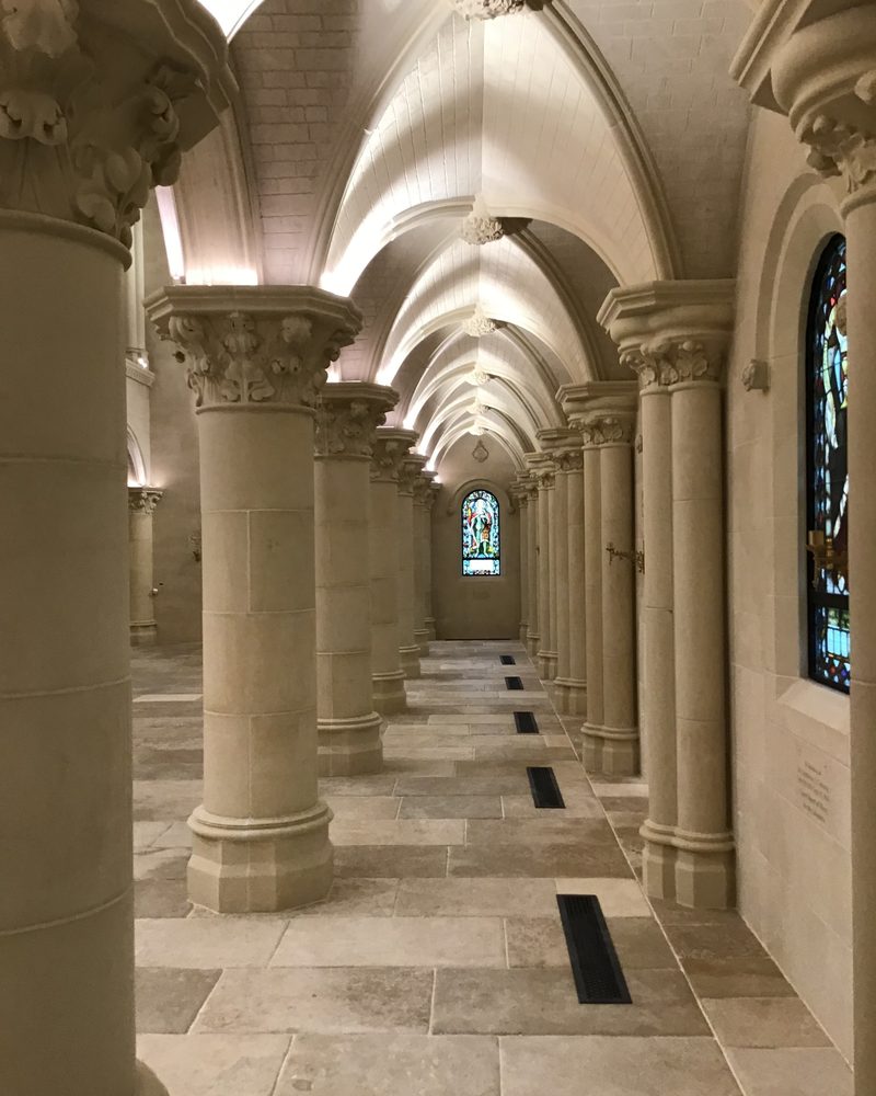 A side aisle of columns and vaults in Stonecoat.